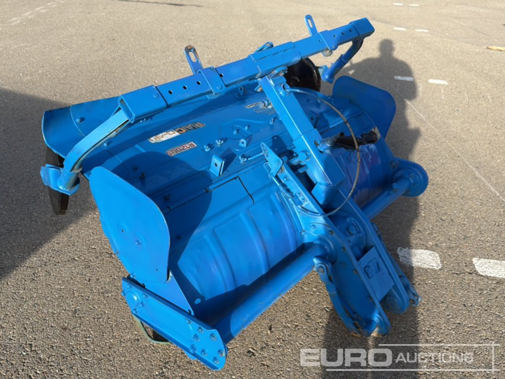 Mitsubishi P1200S - Machine agricole: photos 3 Mitsubishi P1200S - Machine agricole: photos 3