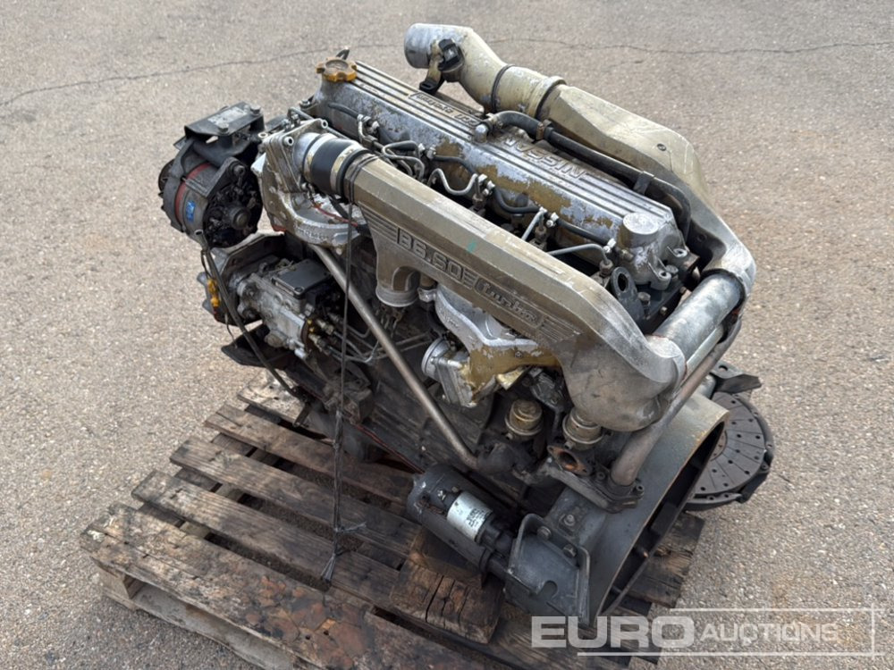 Nissan Turbo Engine - Matériel de chantier: photos 2 Nissan Turbo Engine - Matériel de chantier: photos 2