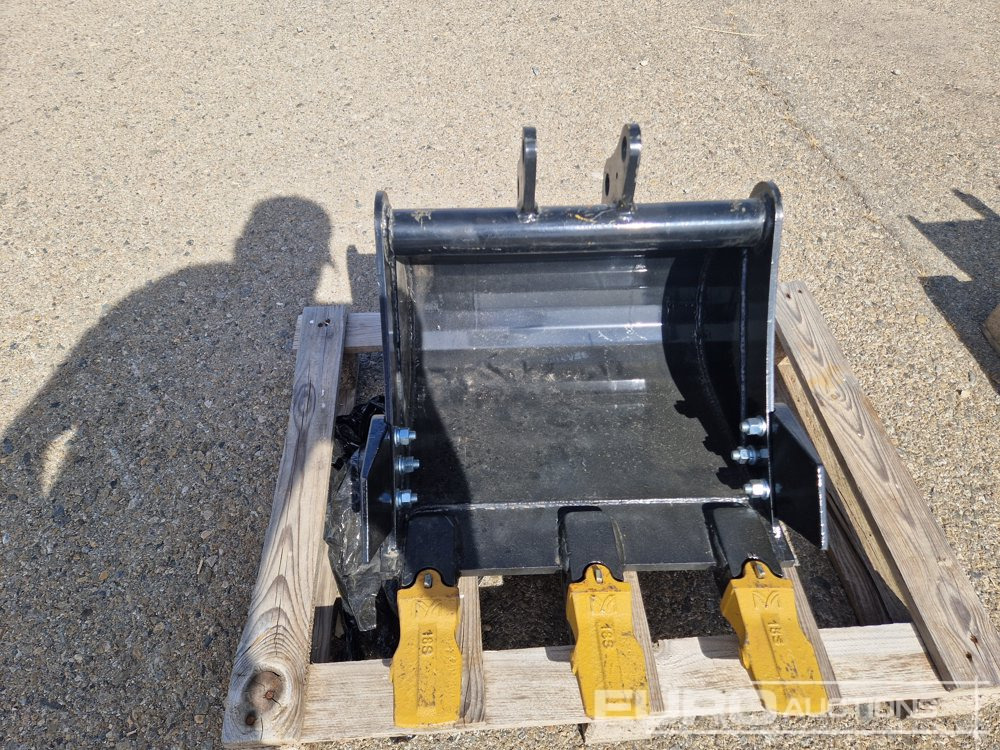 Unused 2025 Captok 17" Digging Bucket to suit Excavator / Cazo para Mini Cargadora - Godet: photos 5 Unused 2025 Captok 17" Digging Bucket to suit Excavator / Cazo para Mini Cargadora - Godet: photos 5