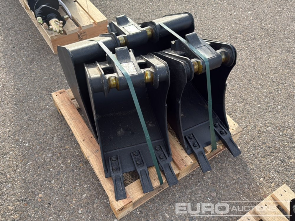 Unused Häner Bucket Package HTL125-Morin-M0 12" (250mm) Tilt Ditch Bucket, S/N 20250202, Digging Buckets HTL130-Morin-M0 12" (300mm) S/N 20250242, HTL160-Morin-M0 24" (600mm) S/N 20250208 to suit 1-2, - Godet: photos 1 Unused Häner Bucket Package HTL125-Morin-M0 12" (250mm) Tilt Ditch Bucket, S/N 20250202, Digging Buckets HTL130-Morin-M0 12" (300mm) S/N 20250242, HTL160-Morin-M0 24" (600mm) S/N 20250208 to suit 1-2, - Godet: photos 1