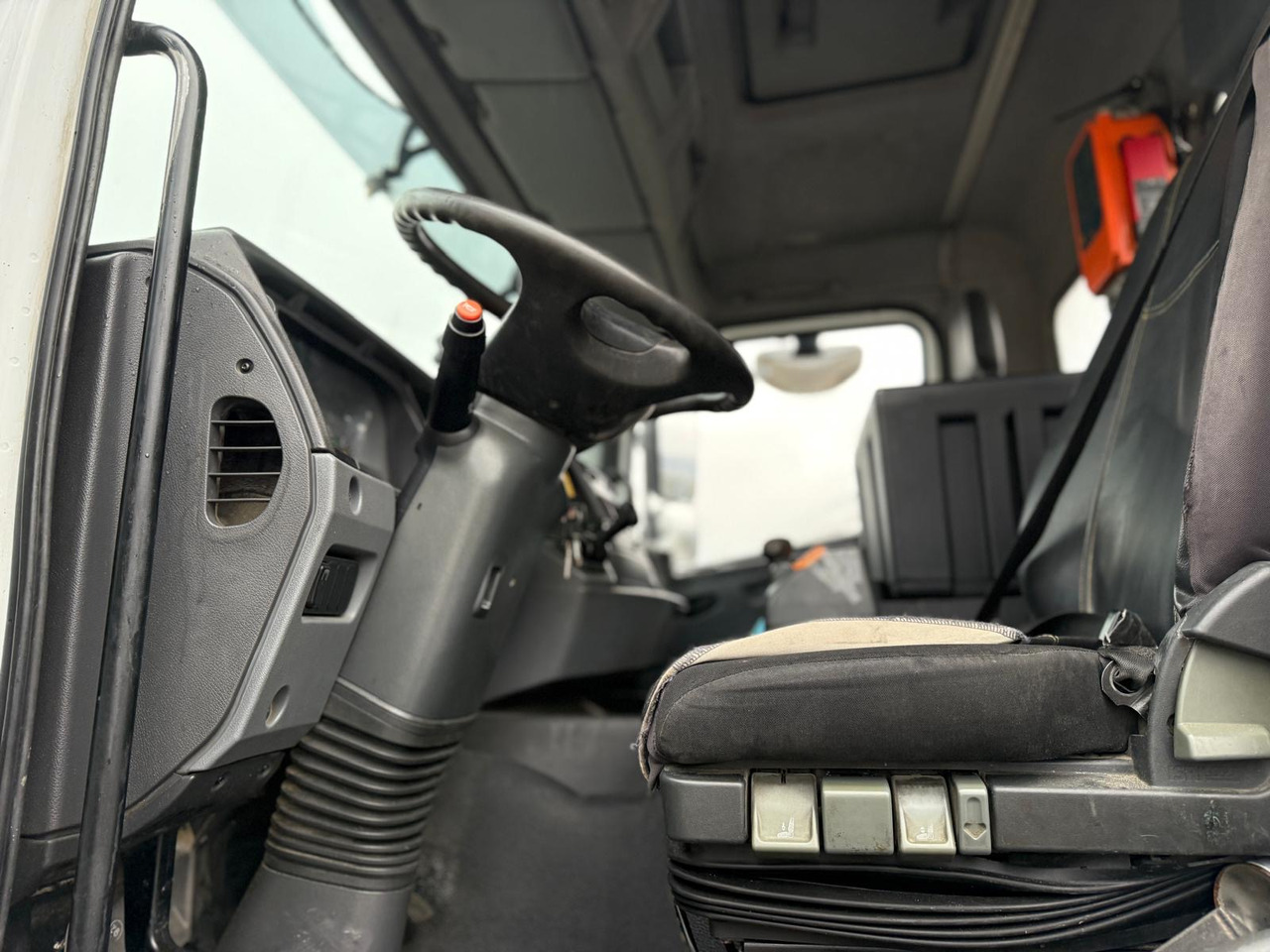 Camion pompe Camion pompe à béton 816-EQD-91: photos 17 Camion pompe Camion pompe à béton 816-EQD-91: photos 17