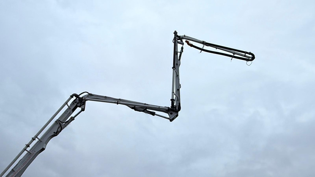 Camion pompe Camion pompe à béton 816-EQD-91: photos 13 Camion pompe Camion pompe à béton 816-EQD-91: photos 13