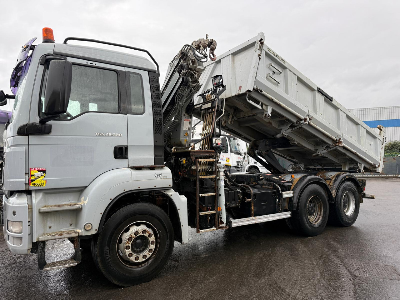 Camion porteur grue bi-benne MAN TGS 26.320 AB-504-HR - Camion benne, Camion grue: photos 4 Camion porteur grue bi-benne MAN TGS 26.320 AB-504-HR - Camion benne, Camion grue: photos 4