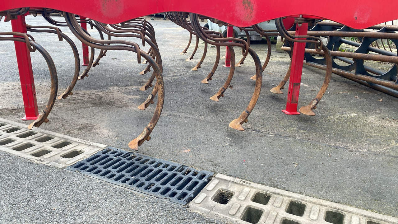 Agro Factory Cris 6 Grossfederzinkenegge - Herse: photos 4 Agro Factory Cris 6 Grossfederzinkenegge - Herse: photos 4