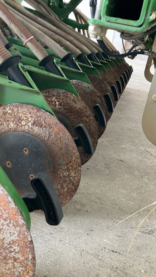 Amazone AD-P 3000 Spezial - Semoir: photos 4 Amazone AD-P 3000 Spezial - Semoir: photos 4