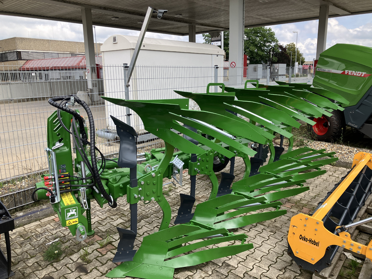Amazone CAYROS XMS 950 V 5-Schar - Charrue: photos 1 Amazone CAYROS XMS 950 V 5-Schar - Charrue: photos 1