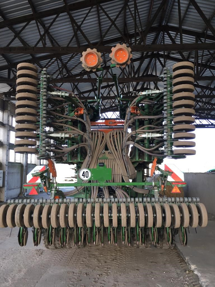 Amazone Cirrus 6003-2 - Semoir: photos 5 Amazone Cirrus 6003-2 - Semoir: photos 5