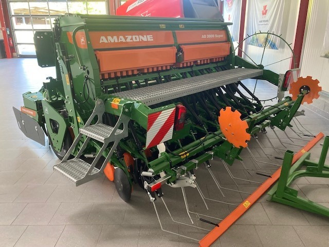 Amazone KX 3001 Cultimix AD 3000 Sup. - Semoir: photos 1 Amazone KX 3001 Cultimix AD 3000 Sup. - Semoir: photos 1