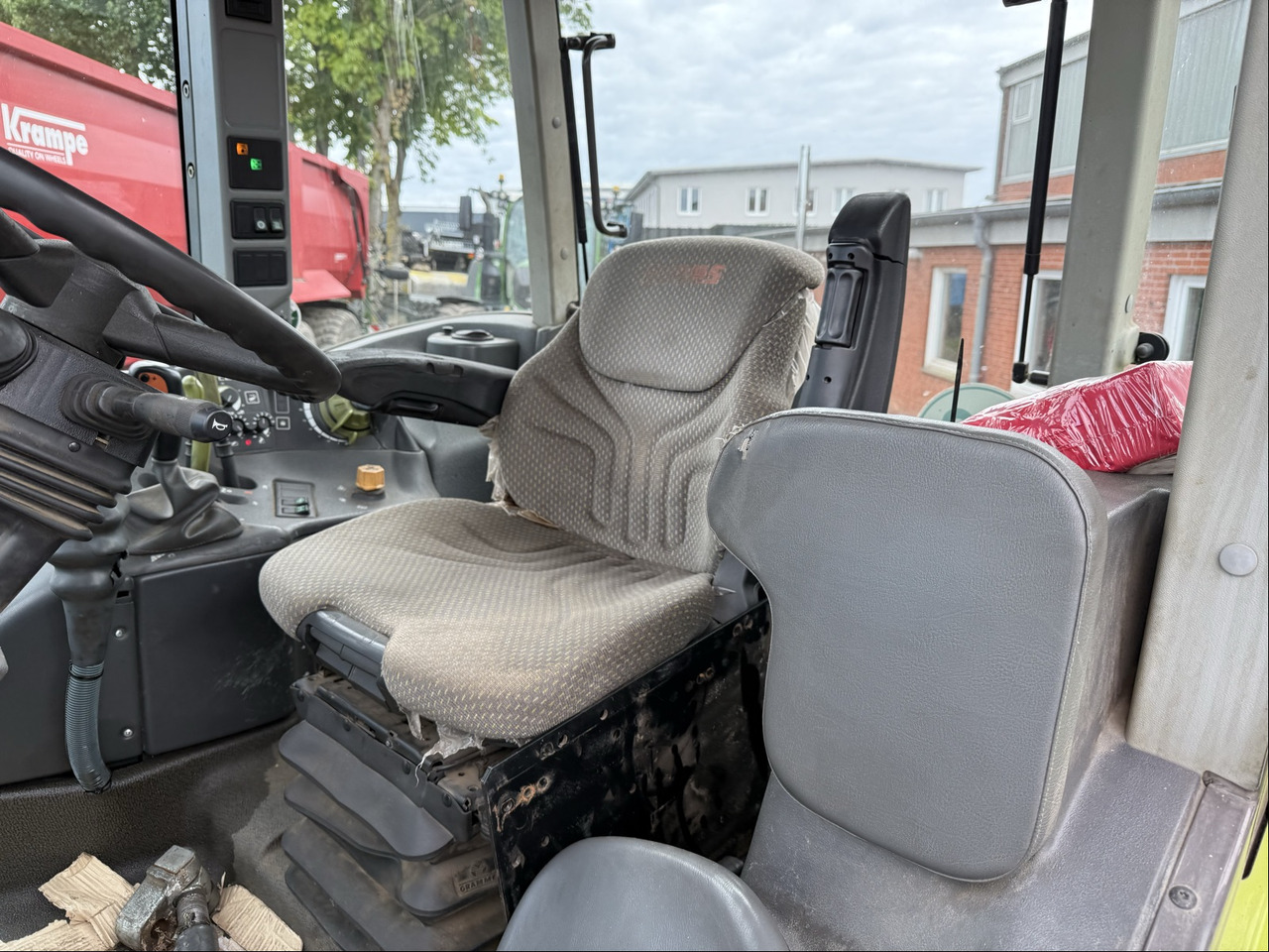 Claas Ares 657 ATZ - Tracteur agricole: photos 5 Claas Ares 657 ATZ - Tracteur agricole: photos 5