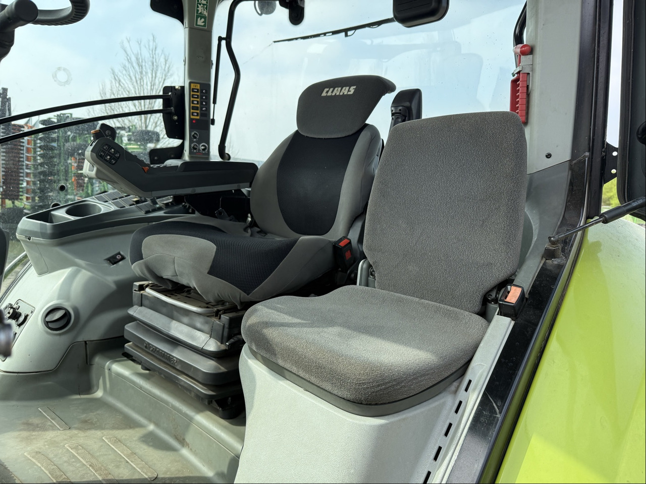 Claas Axion 830 - Tracteur agricole: photos 2 Claas Axion 830 - Tracteur agricole: photos 2