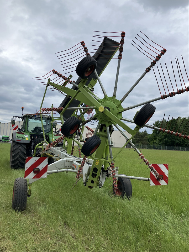 Claas Liner 1250 Profil - Faneuse: photos 4 Claas Liner 1250 Profil - Faneuse: photos 4