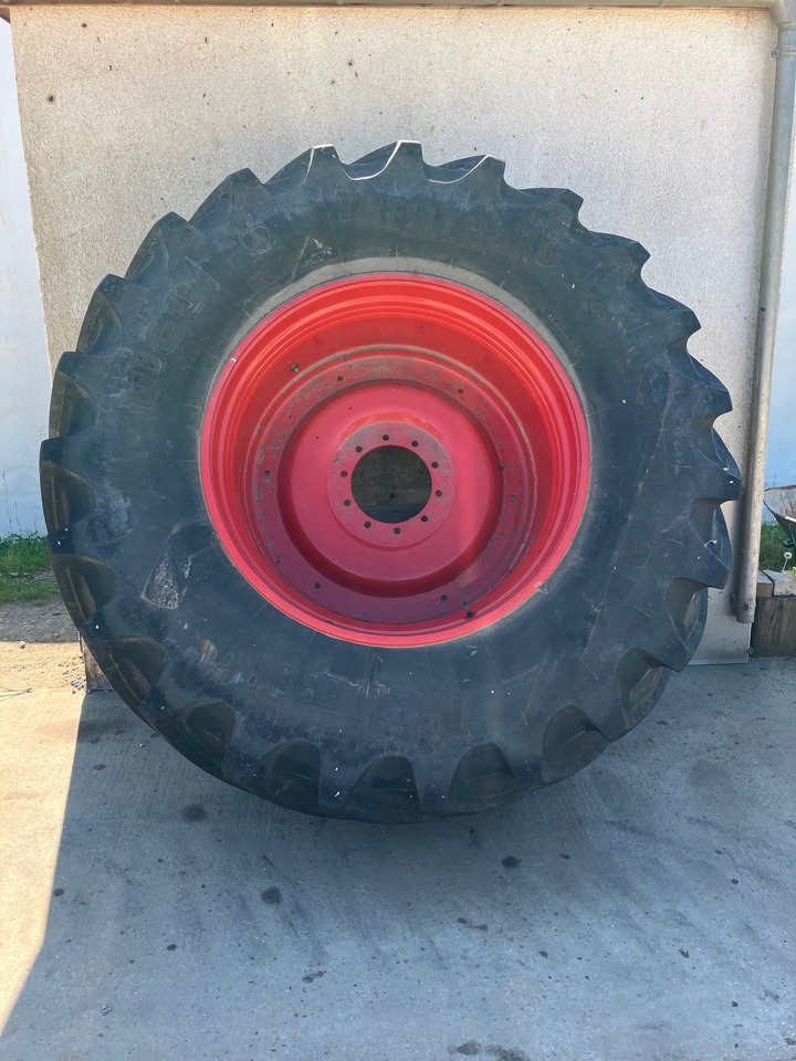 Fendt 650/60R38 750/70R44 - Pneus et jantes: photos 4 Fendt 650/60R38 750/70R44 - Pneus et jantes: photos 4