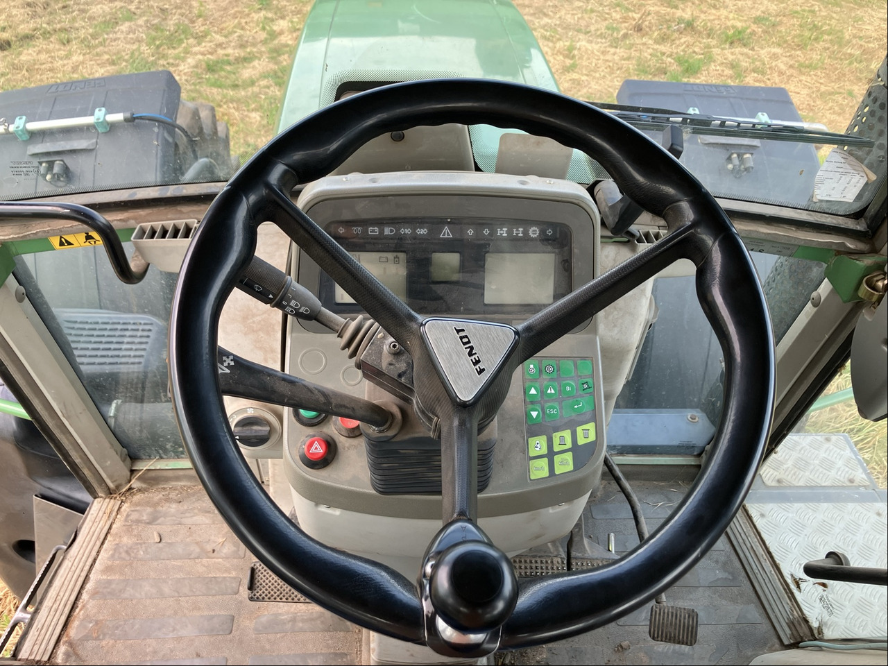 Tracteur agricole Fendt 718 Com3 Vario TMS: photos 11