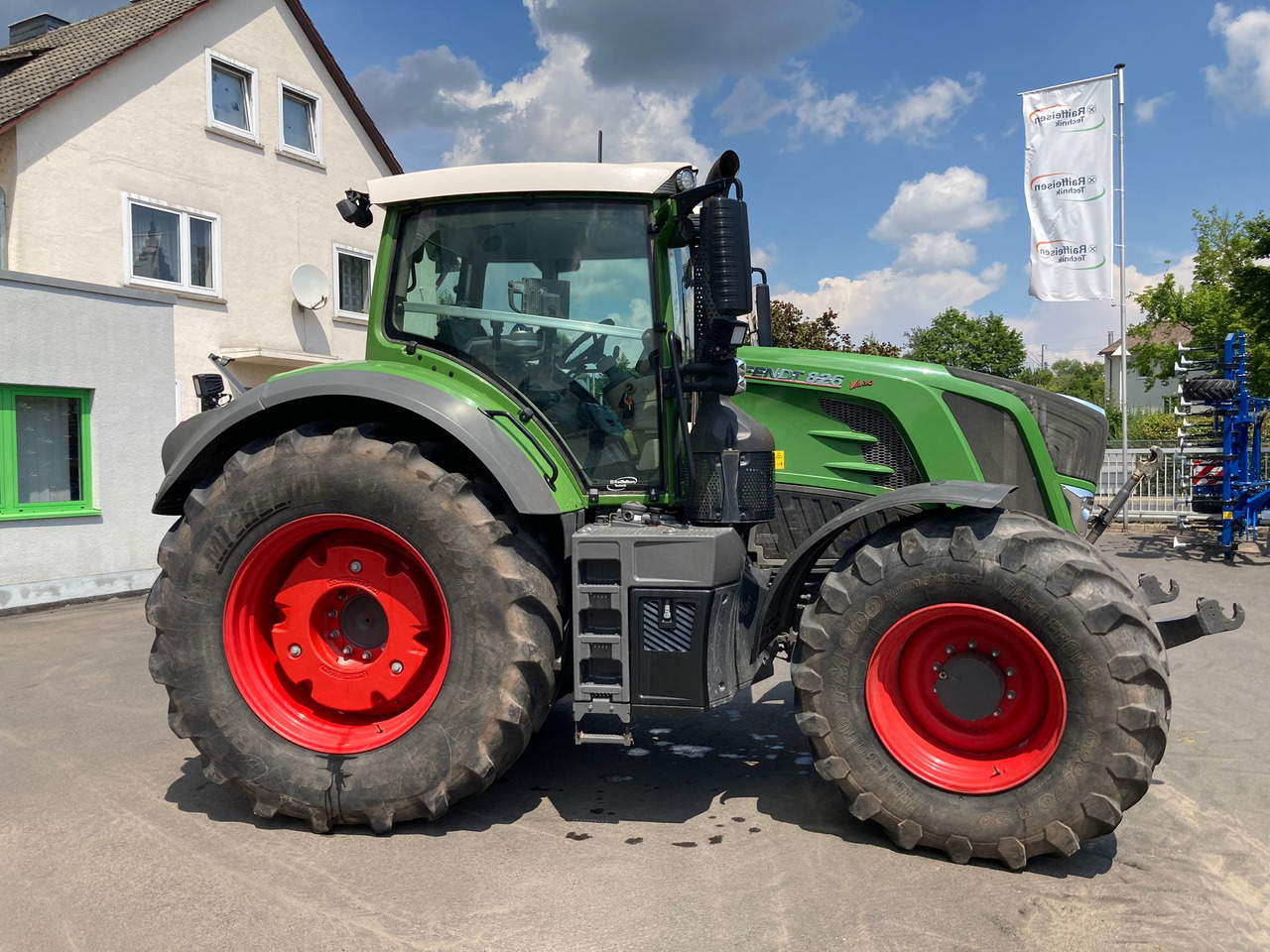 Tracteur agricole Fendt 826 Vario S4 Profi: photos 8