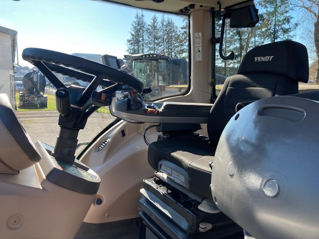 Tracteur agricole Fendt 826 Vario S4 Profi: photos 6