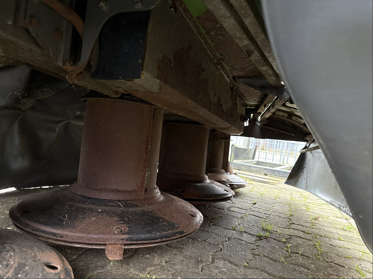 Fendt Frontmähwerk Cutter 2940 FPV - Faucheuse: photos 4 Fendt Frontmähwerk Cutter 2940 FPV - Faucheuse: photos 4