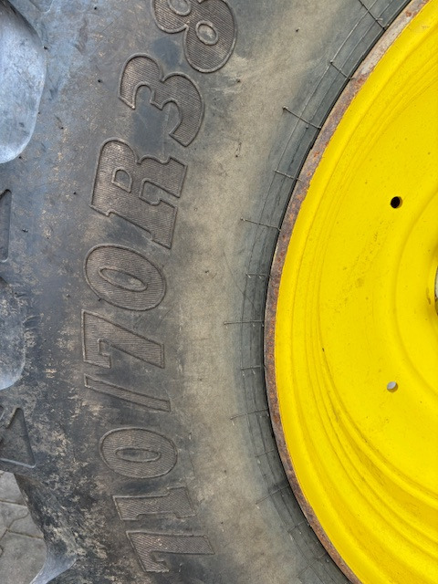 John Deere 6210 R - Tracteur agricole: photos 5 John Deere 6210 R - Tracteur agricole: photos 5