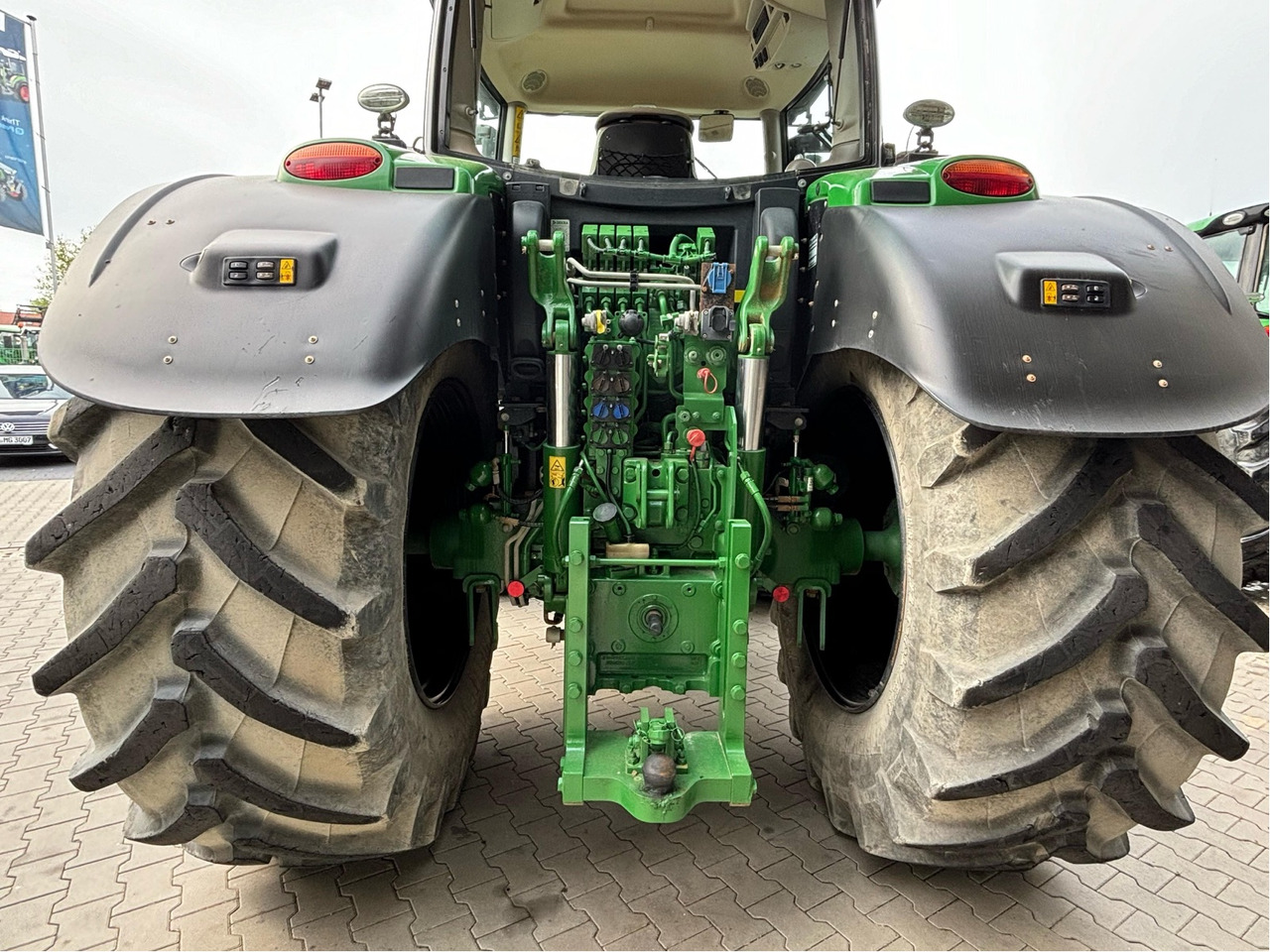 John Deere 6215 R - Tracteur agricole: photos 3 John Deere 6215 R - Tracteur agricole: photos 3