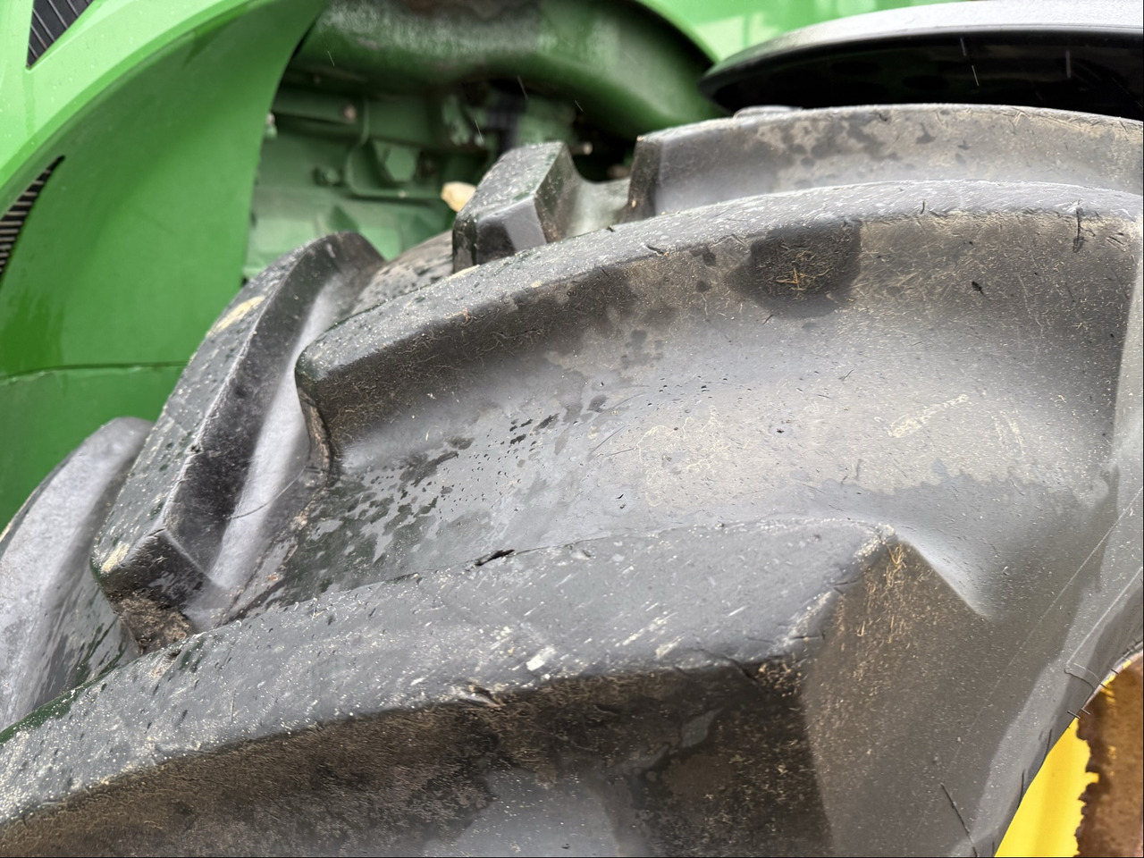 John Deere 8320 R E23 - Tracteur agricole: photos 4 John Deere 8320 R E23 - Tracteur agricole: photos 4