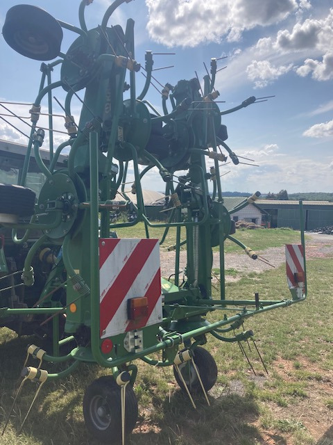 Krone KW 8.82/8 - Faneuse: photos 3 Krone KW 8.82/8 - Faneuse: photos 3