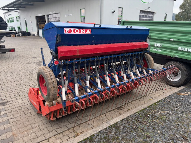 Kuhn HRB 252 D   Fiona D-784 - Outils du sol: photos 3 Kuhn HRB 252 D   Fiona D-784 - Outils du sol: photos 3