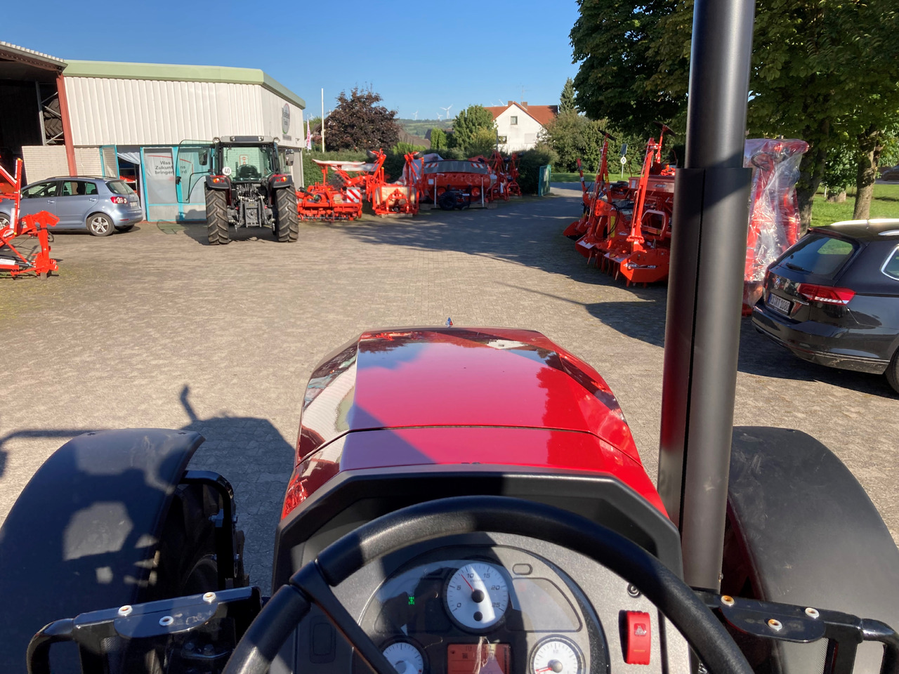 Massey Ferguson 4708 M Plattform Essential - Tracteur agricole: photos 4 Massey Ferguson 4708 M Plattform Essential - Tracteur agricole: photos 4