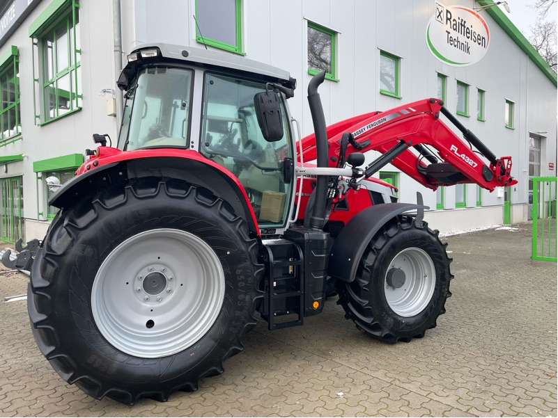 Massey Ferguson 6S.135 Dyna-VT EFFICIENT - Tracteur agricole: photos 1 Massey Ferguson 6S.135 Dyna-VT EFFICIENT - Tracteur agricole: photos 1