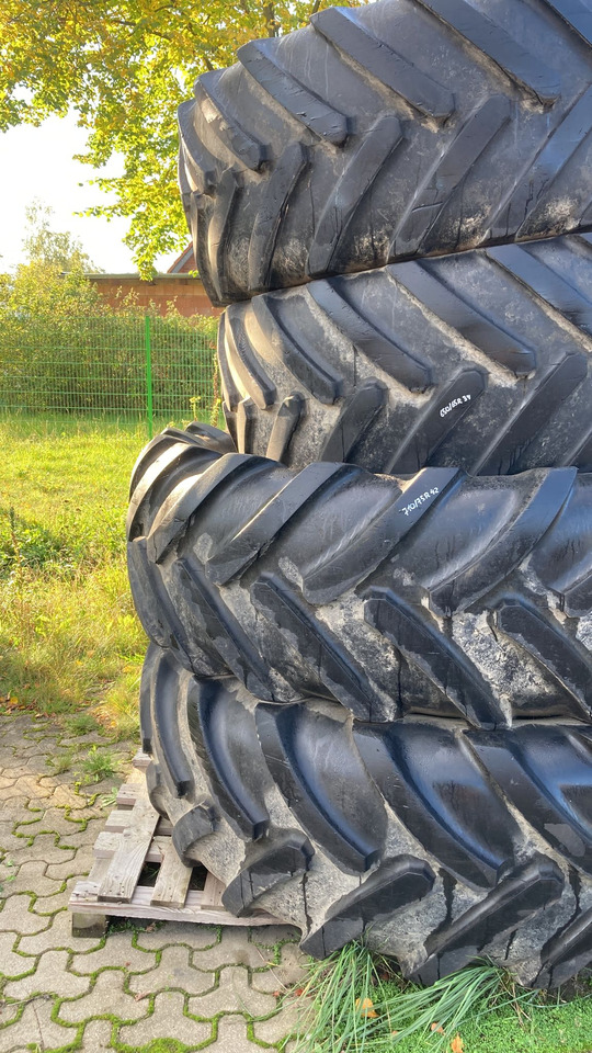 Michelin 650/65R34 710/75R42 - Pneus et jantes: photos 1 Michelin 650/65R34 710/75R42 - Pneus et jantes: photos 1
