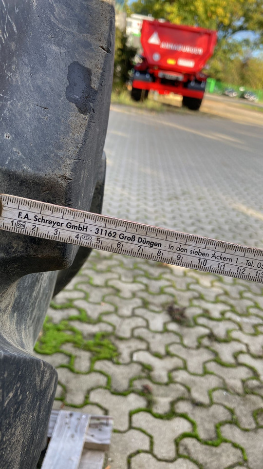 Michelin 650/65R34 710/75R42 - Pneus et jantes: photos 3 Michelin 650/65R34 710/75R42 - Pneus et jantes: photos 3