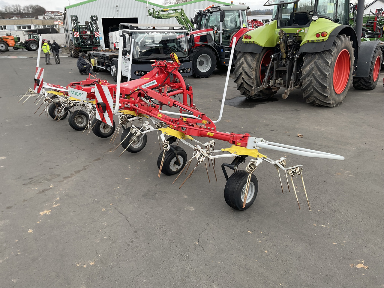 Pöttinger 6.69 Hit - Faneuse: photos 4 Pöttinger 6.69 Hit - Faneuse: photos 4