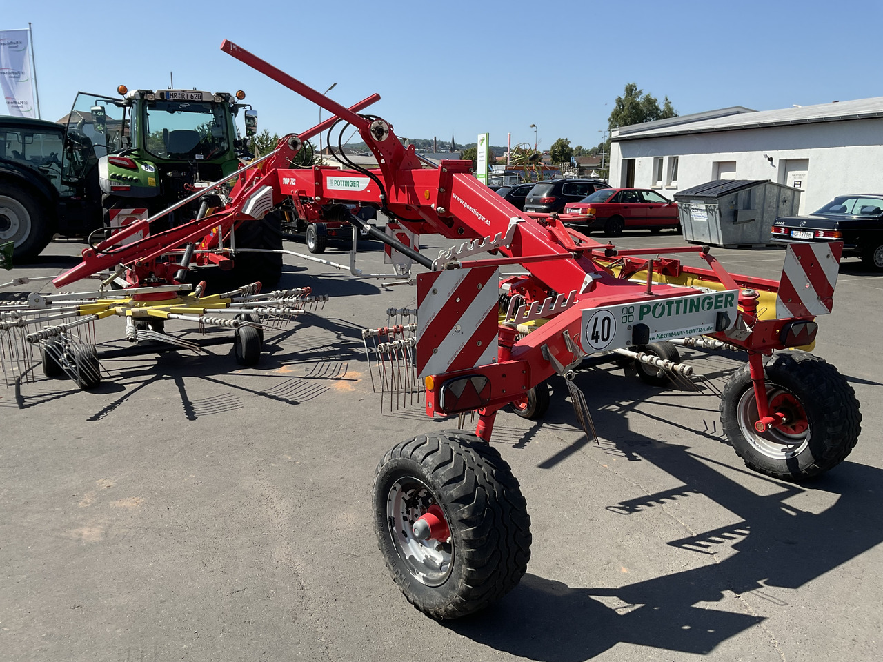 Pöttinger Top 722 Seitenschwader - Faneuse: photos 2 Pöttinger Top 722 Seitenschwader - Faneuse: photos 2
