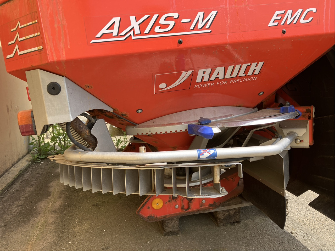 Rauch Axera Serie EMC 30.1 - Distributeur d'engrais: photos 3 Rauch Axera Serie EMC 30.1 - Distributeur d'engrais: photos 3