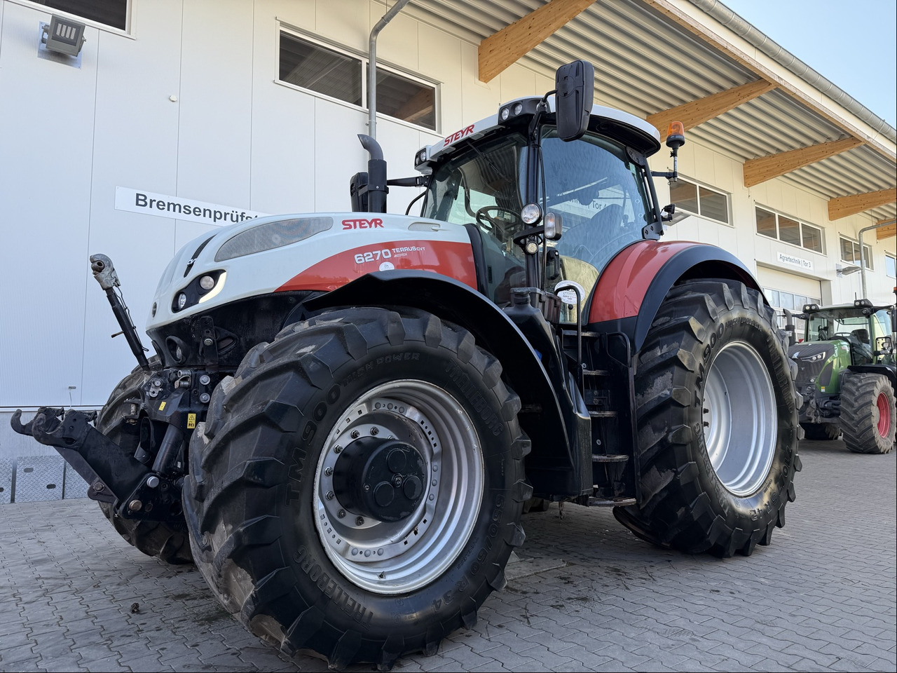 Steyr 6270 Terrus CVT - Tracteur agricole: photos 1 Steyr 6270 Terrus CVT - Tracteur agricole: photos 1