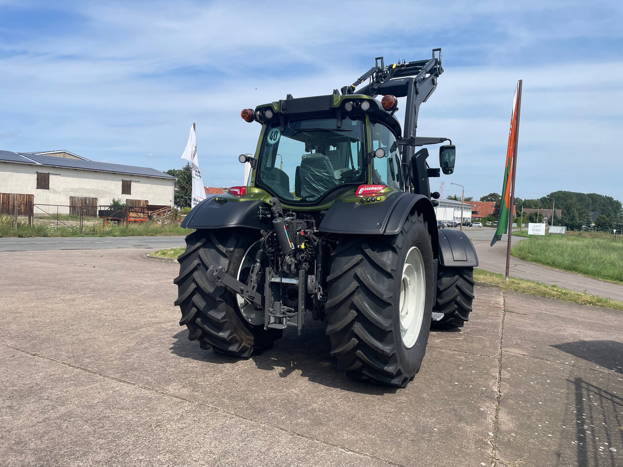 Valtra N155 EA 2B1 - Tracteur agricole: photos 4 Valtra N155 EA 2B1 - Tracteur agricole: photos 4