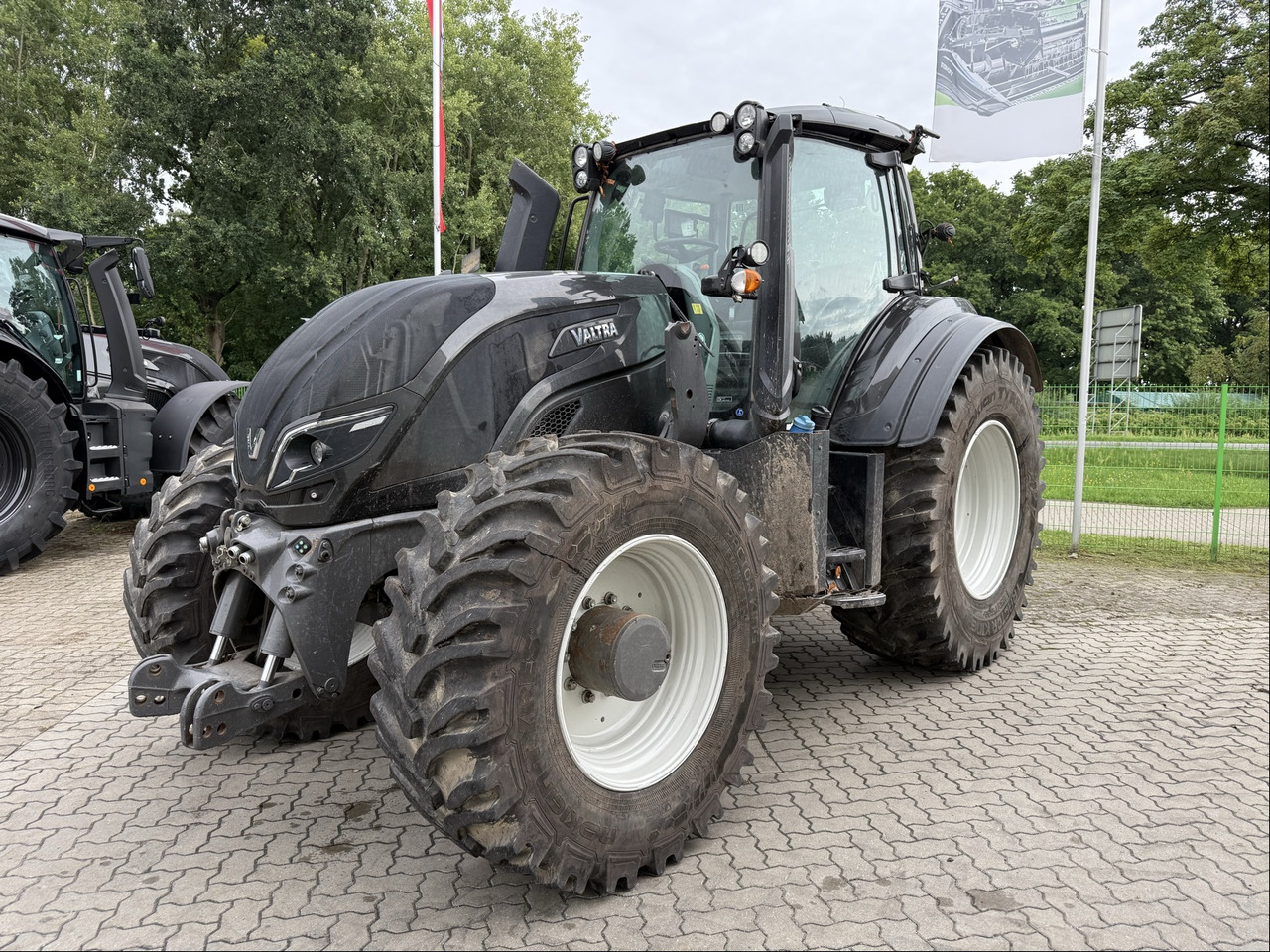 Valtra T254 Versu TwinTrac - Tracteur agricole: photos 2 Valtra T254 Versu TwinTrac - Tracteur agricole: photos 2