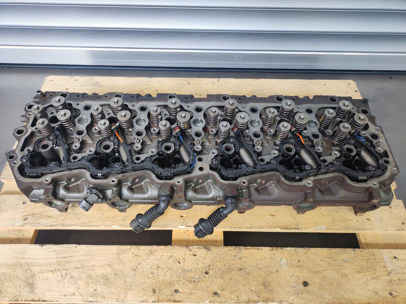 DAF XF105 E5 1 SENSOR oe1695612 / 1687132 - Bloc-cylindres pour Camion: photos 3 DAF XF105 E5 1 SENSOR oe1695612 / 1687132 - Bloc-cylindres pour Camion: photos 3