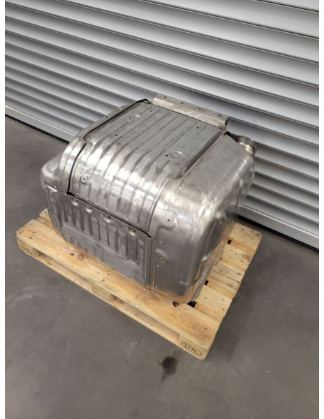 Iveco STRALIS EURO 6 NEW PARTS INSIDE - Catalyseur pour Camion: photos 4 Iveco STRALIS EURO 6 NEW PARTS INSIDE - Catalyseur pour Camion: photos 4