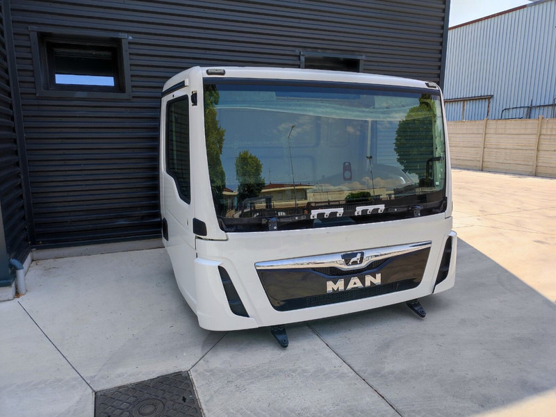 MAN DAY CAB - Cabine et intérieur pour Camion: photos 1 MAN DAY CAB - Cabine et intérieur pour Camion: photos 1