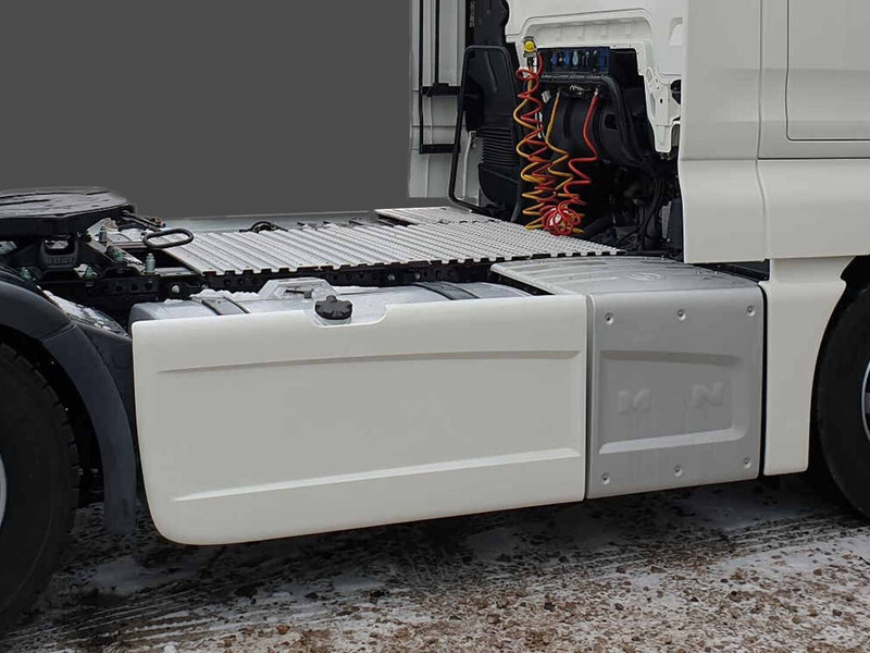 MAN TGX TGS EURO 6 Sideskirts / fairings - Aérodynamique/ Spoilers pour Camion: photos 2 MAN TGX TGS EURO 6 Sideskirts / fairings - Aérodynamique/ Spoilers pour Camion: photos 2