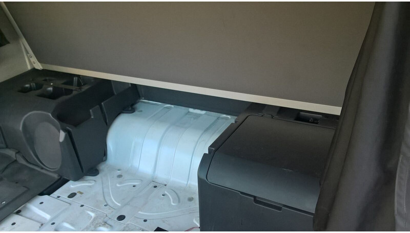 MAN TGX XLX EURO 6 - Cabine et intérieur pour Camion: photos 4 MAN TGX XLX EURO 6 - Cabine et intérieur pour Camion: photos 4