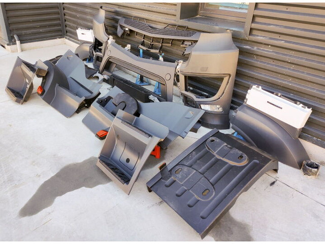 Mercedes-Benz ACTROS AROCS MP4 - Carrosserie et extérieur pour Camion: photos 5 Mercedes-Benz ACTROS AROCS MP4 - Carrosserie et extérieur pour Camion: photos 5