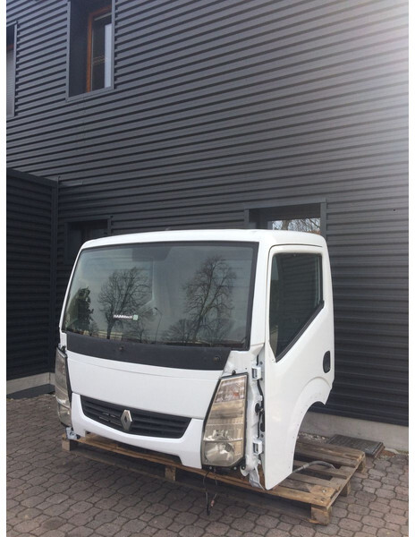 Renault Maxity - Cabine et intérieur pour Camion: photos 1 Renault Maxity - Cabine et intérieur pour Camion: photos 1