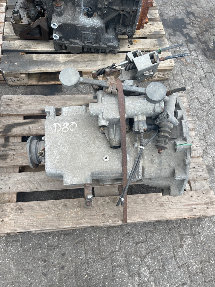 IVECO 2865B.6 - Boîte de vitesse pour Camion: photos 2 IVECO 2865B.6 - Boîte de vitesse pour Camion: photos 2