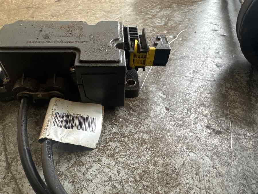 MAN ADBLUE LEVER 81.15408-6102 - AdBlue réservoir pour Camion: photos 2 MAN ADBLUE LEVER 81.15408-6102 - AdBlue réservoir pour Camion: photos 2