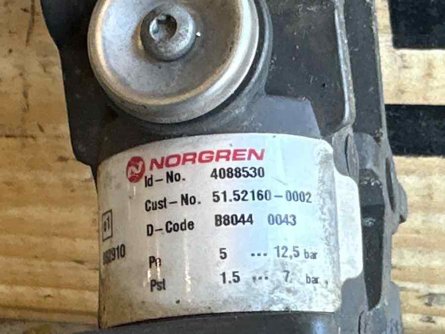 MAN MAGNET VALVE RETRADER 51.52160-0002 - Valve de frein pour Camion: photos 2 MAN MAGNET VALVE RETRADER 51.52160-0002 - Valve de frein pour Camion: photos 2