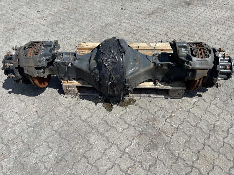 MERCEDES REAR AXLE A9603510201 - Essieu et pièces pour Camion: photos 2 MERCEDES REAR AXLE A9603510201 - Essieu et pièces pour Camion: photos 2