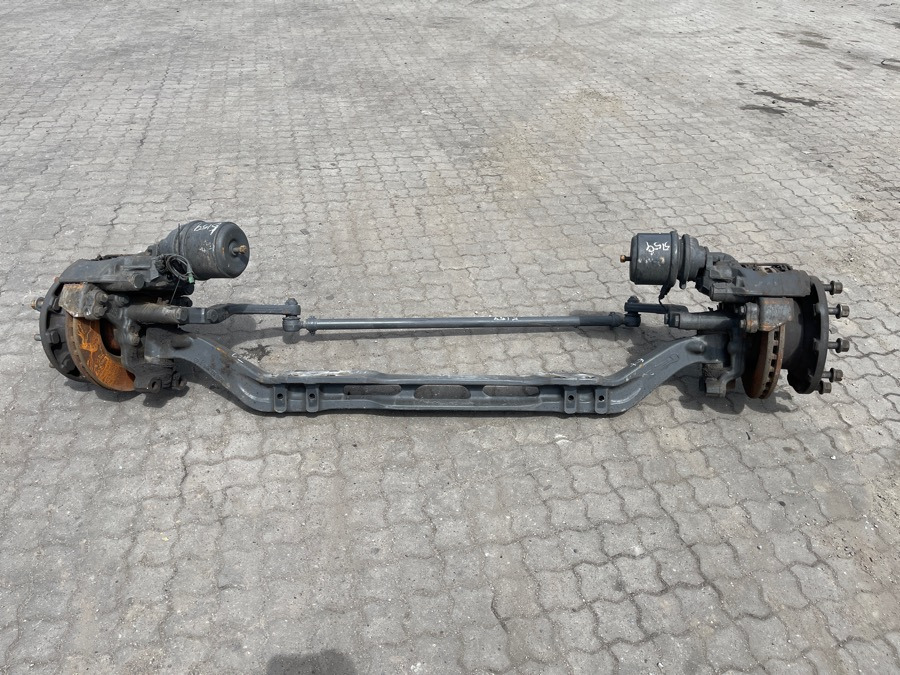 MERCEDES TRAILING AXLE A0003900300 - Essieu et pièces pour Camion: photos 1 MERCEDES TRAILING AXLE A0003900300 - Essieu et pièces pour Camion: photos 1