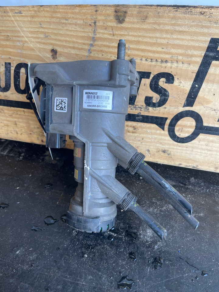 RENAULT MODULATOR 7421327357 - Valve de frein pour Camion: photos 1 RENAULT MODULATOR 7421327357 - Valve de frein pour Camion: photos 1