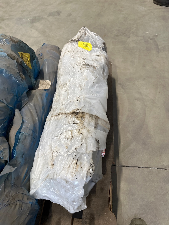 SCANIA CRANKSHAFT 2038690 DC16 - Moteur et pièces pour Camion: photos 2 SCANIA CRANKSHAFT 2038690 DC16 - Moteur et pièces pour Camion: photos 2