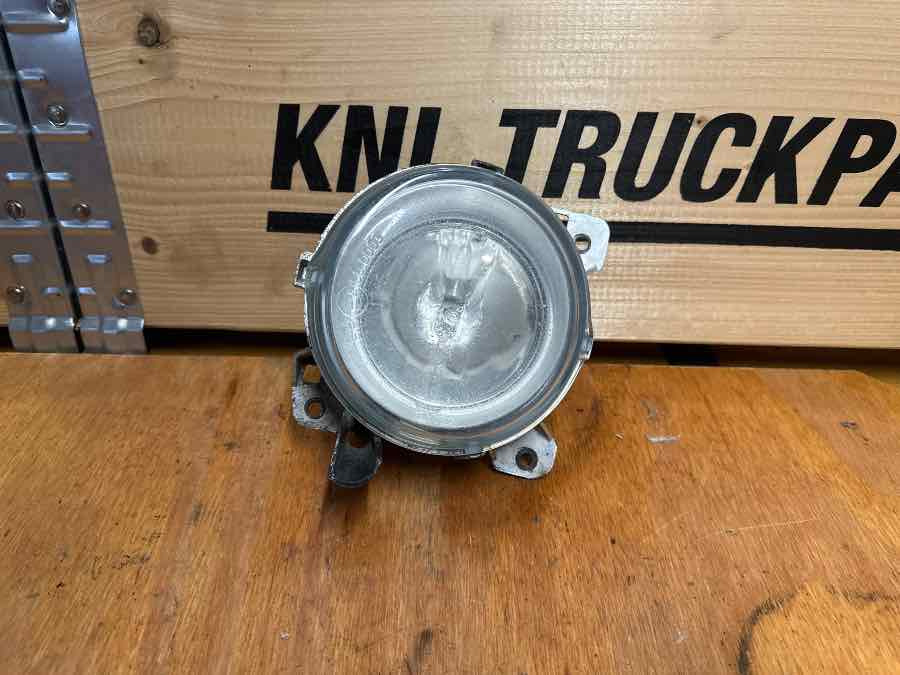 SCANIA FOG LAMP 1852569 - Lumière/ Éclairage pour Camion: photos 1 SCANIA FOG LAMP 1852569 - Lumière/ Éclairage pour Camion: photos 1
